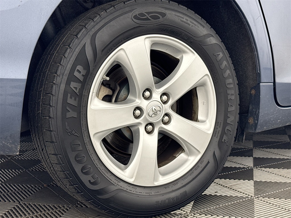 2017 Toyota Sienna LE photo 22