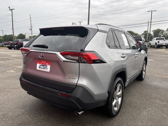 2021 Toyota RAV4 Hybrid XLE Premium photo 3