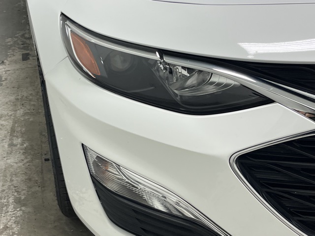 2024 Chevrolet Malibu RS photo 11