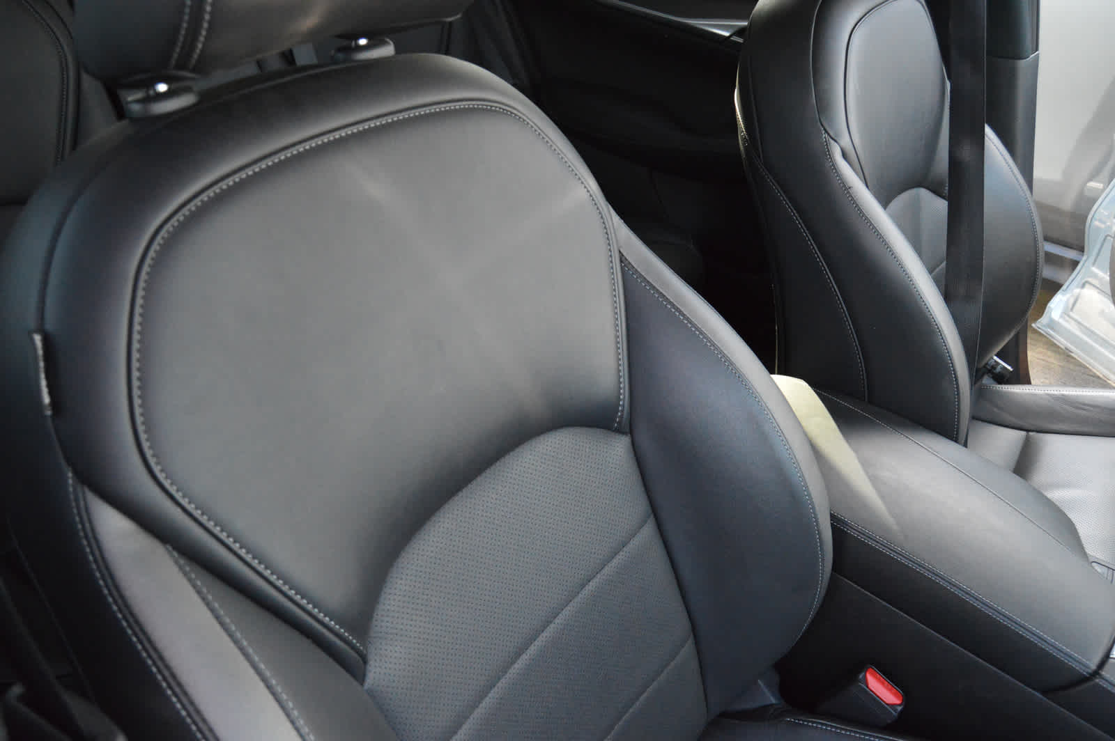 2023 Infiniti QX50 Luxe photo 9