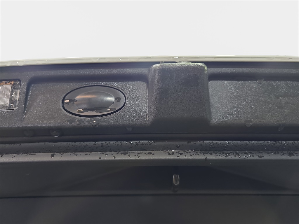 2023 Rivian R1S Adventure photo 13
