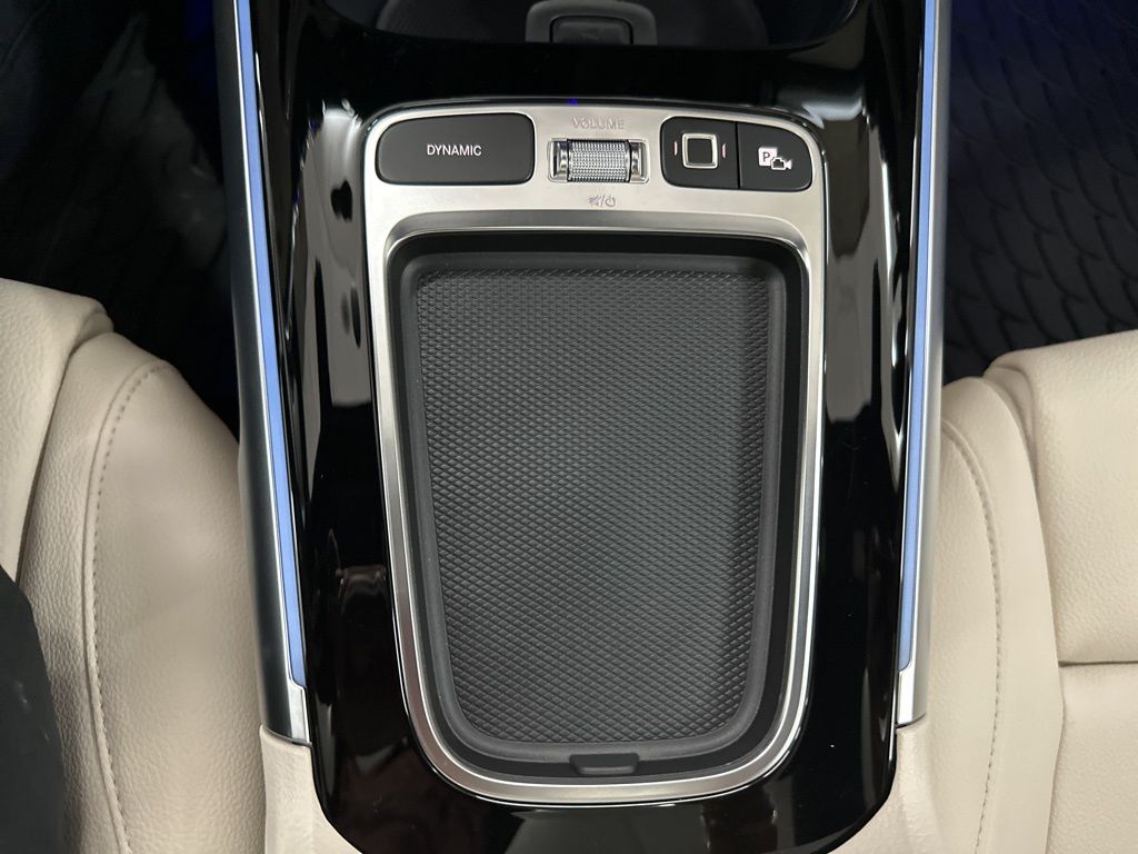 2026 Mercedes Benz GLB 250 4MATIC photo 16