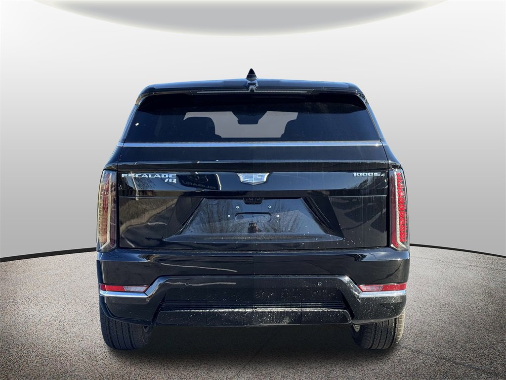 2025 Cadillac Escalade IQ Luxury photo 3