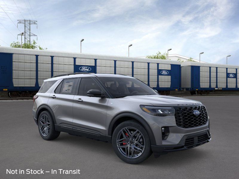 2026 Ford Explorer ST-Line photo 3