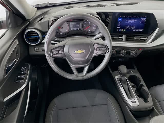 2024 Chevrolet Trax LS photo 21