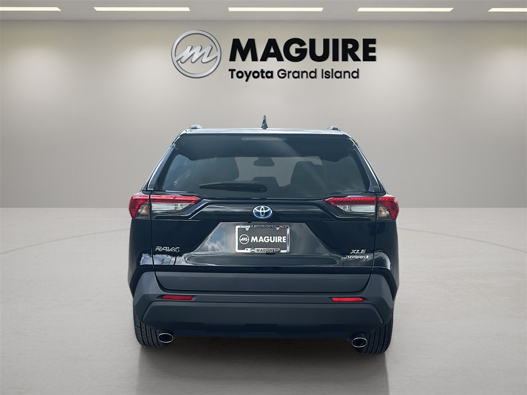 2021 Toyota RAV4 Hybrid XLE photo 4