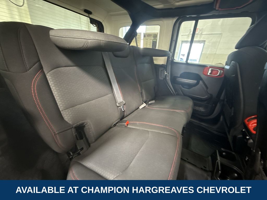 2019 Jeep Wrangler Unlimited Rubicon photo 23
