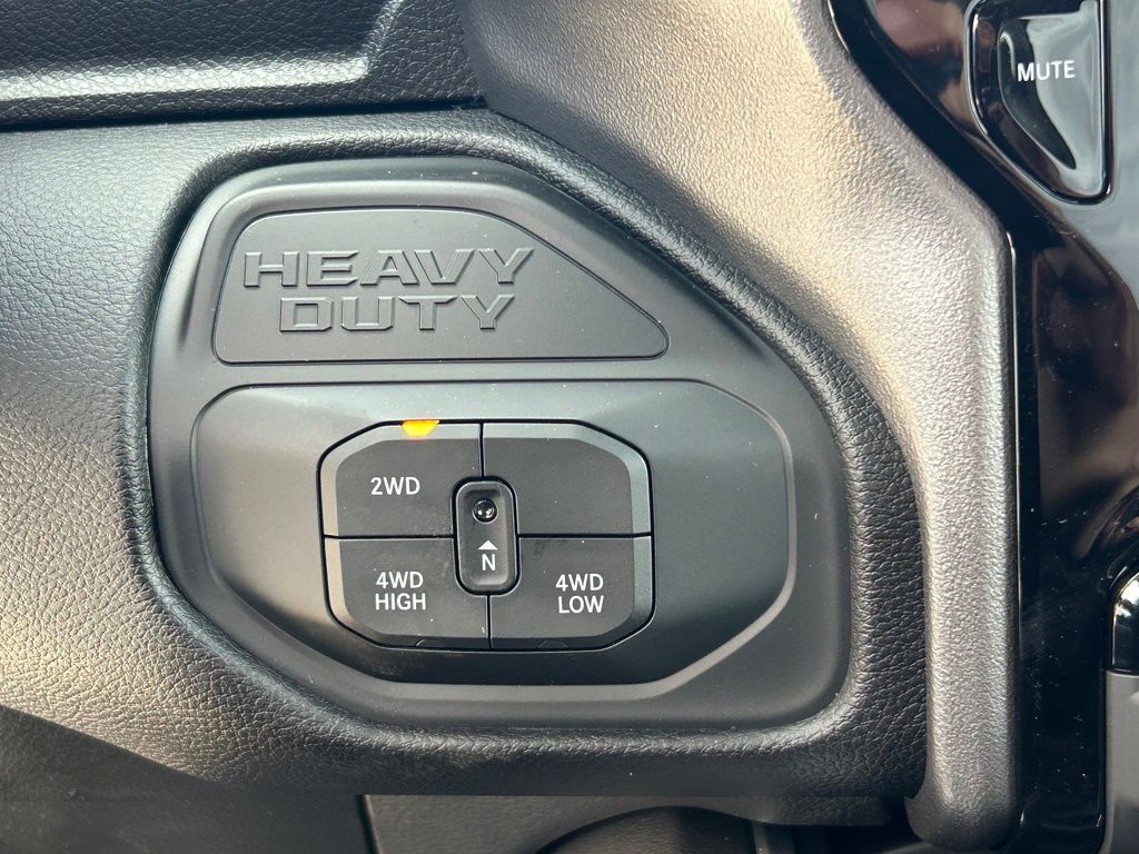 2025 Ram 3500 Laramie photo 20