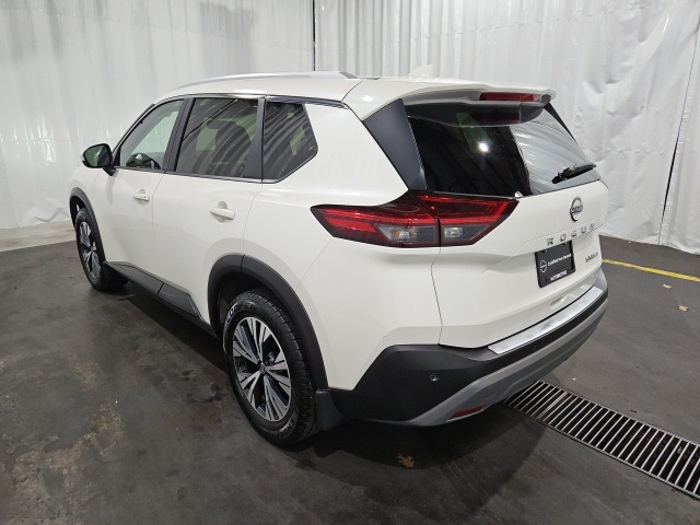 2023 Nissan Rogue SV photo 4