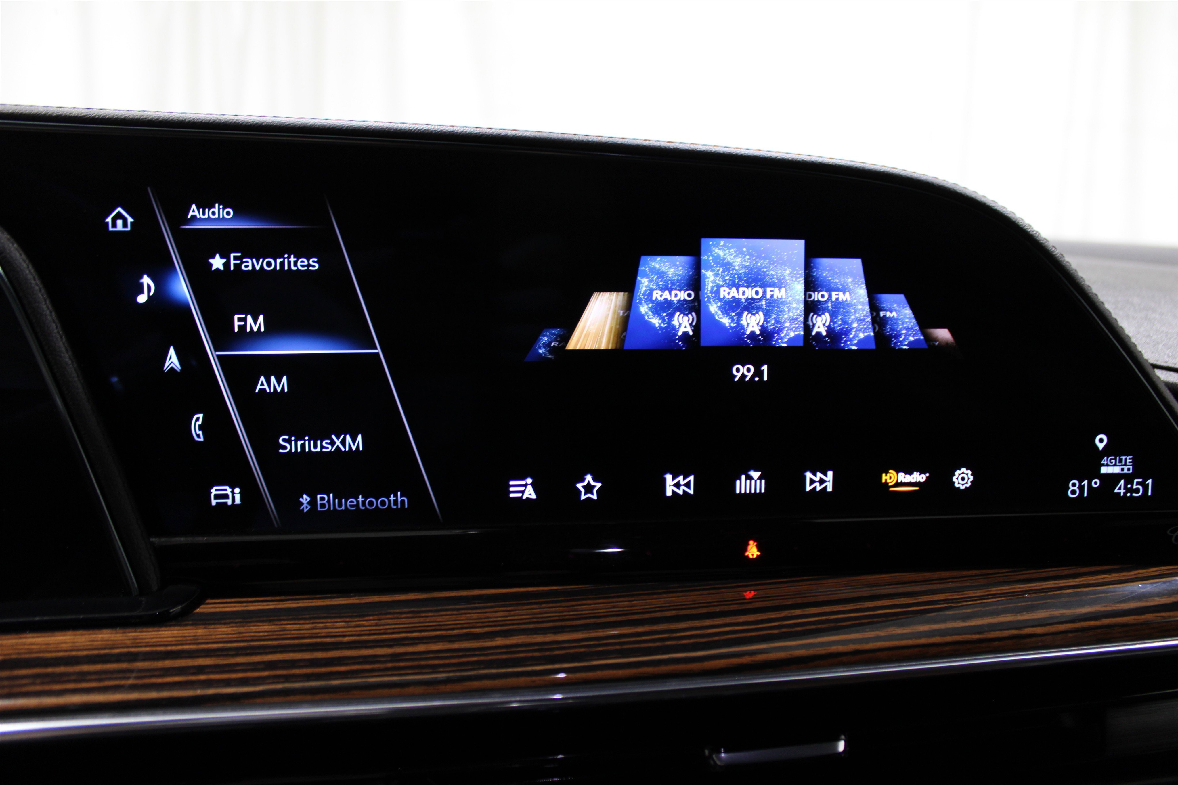 2024 Cadillac Escalade ESV Premium Luxury photo 9