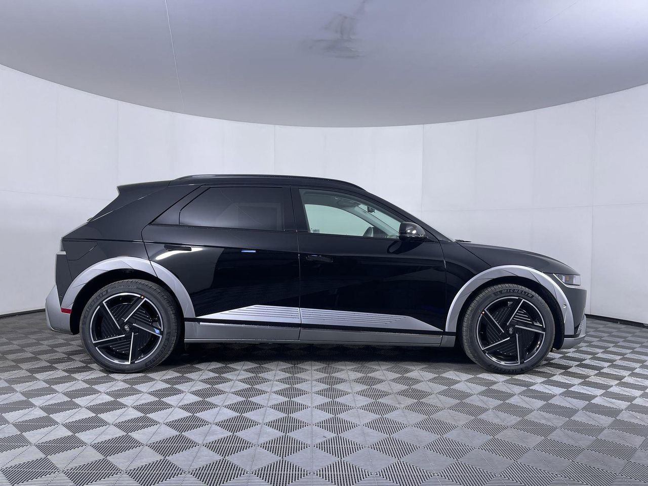 2025 Hyundai Ioniq 5 Limited photo 4