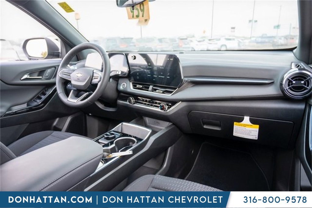 2026 Chevrolet Equinox LT photo 22