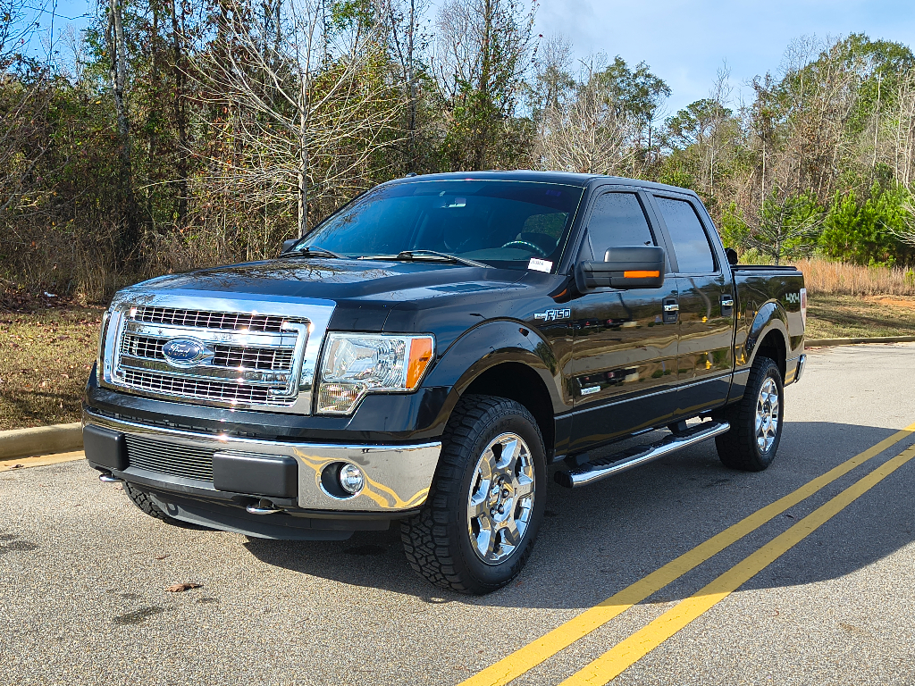2013 Ford F-150 XLT's photo