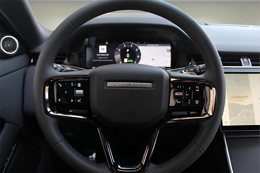 2026 Land Rover Range Rover Evoque S photo 18
