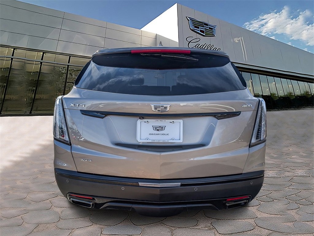 2022 Cadillac XT5 Sport photo 4