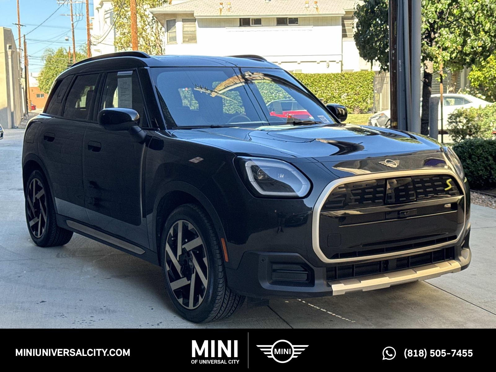2025 MINI Countryman SE's photo