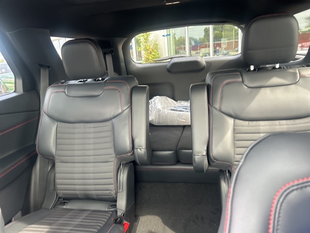 2025 Ford Explorer ST-Line photo 25