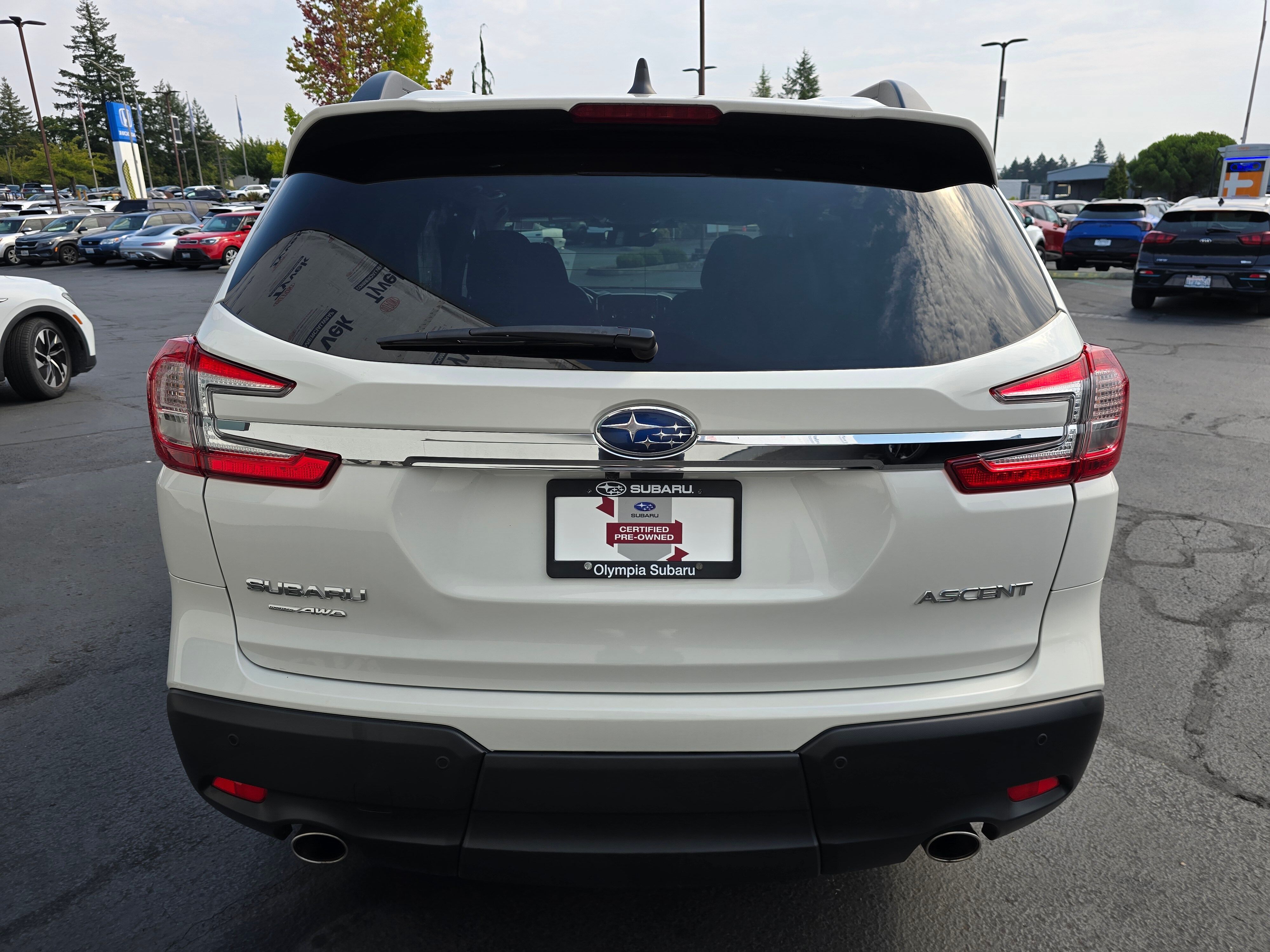 2024 Subaru Ascent Premium photo 3