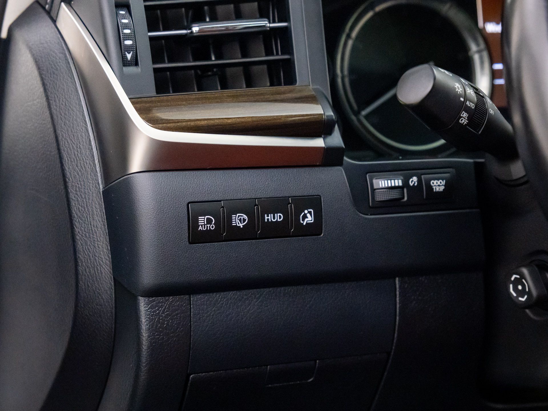 2019 Lexus LX 570 photo 19