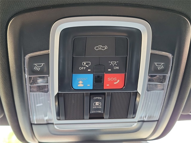 2025 Ram 1500 Laramie photo 28