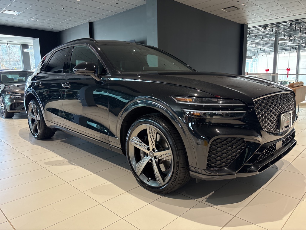 2025 GENESIS GV70 Standard's photo
