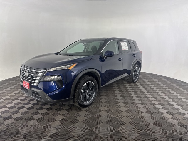 2024 Nissan Rogue SV photo 2