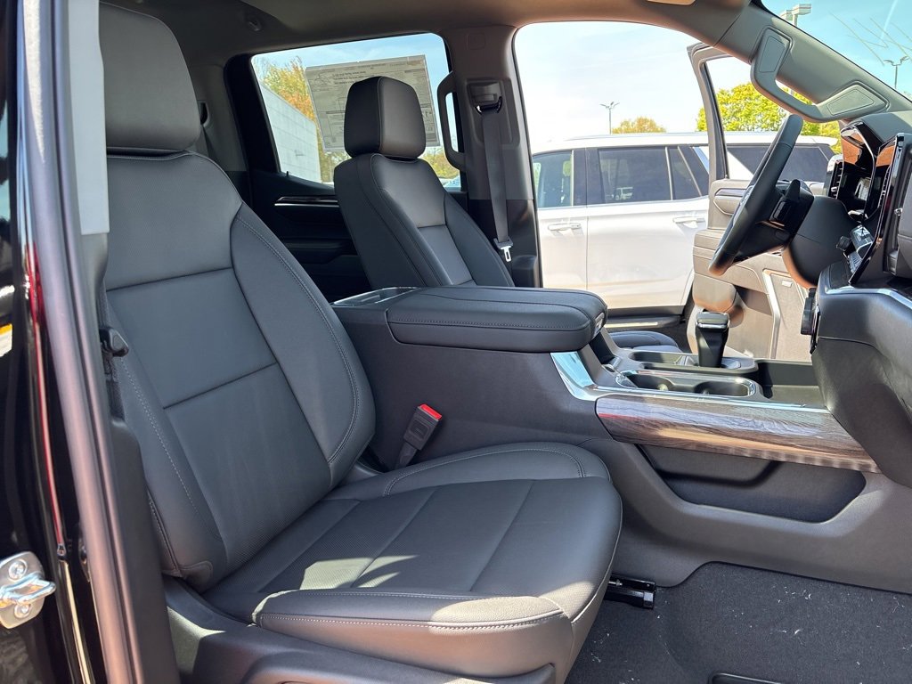 2025 Chevrolet Silverado 1500 LTZ photo 36
