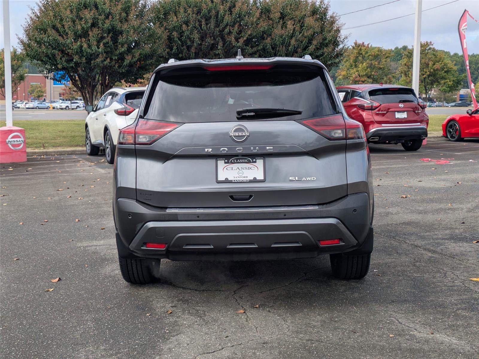 2022 Nissan Rogue SL photo 4