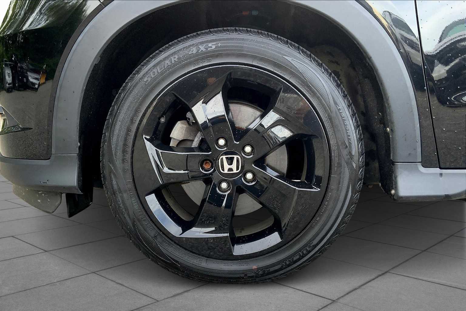 2018 Honda HR-V LX photo 10