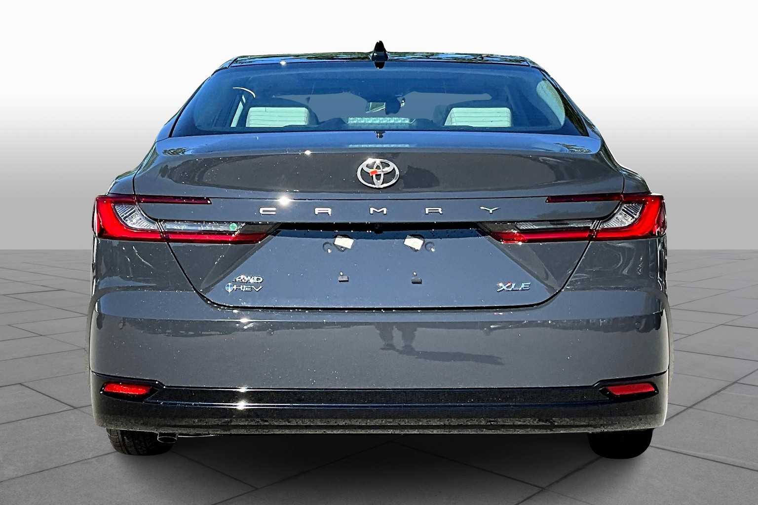 2025 Toyota Camry XLE photo 4