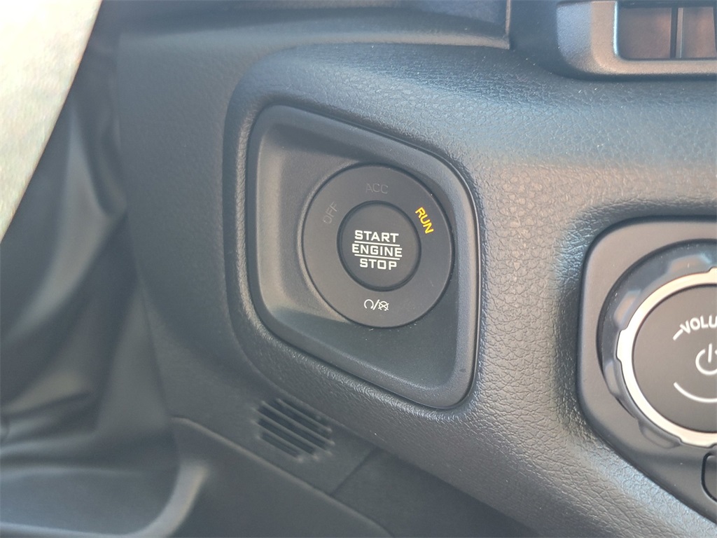 2025 Jeep Wrangler Sport S photo 18