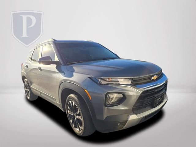 2021 Chevrolet Trailblazer LT photo 2