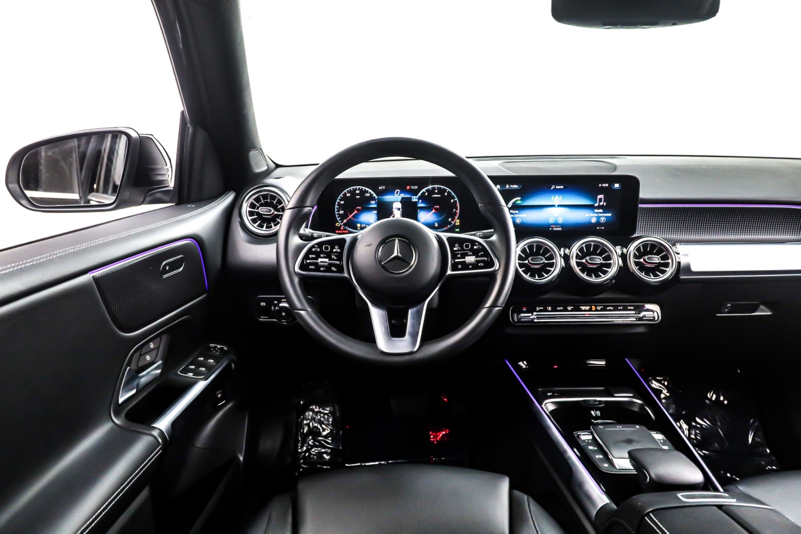 2022 Mercedes Benz GLB 250 photo 4