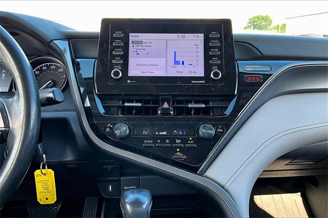 2022 Toyota Camry SE photo 17