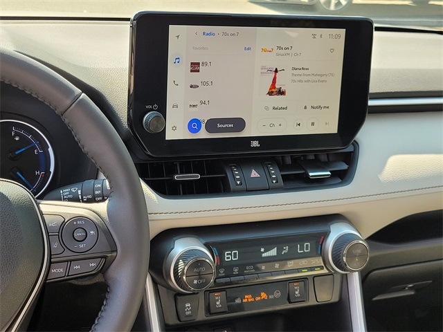 2023 Toyota RAV4 Hybrid XLE Premium photo 15