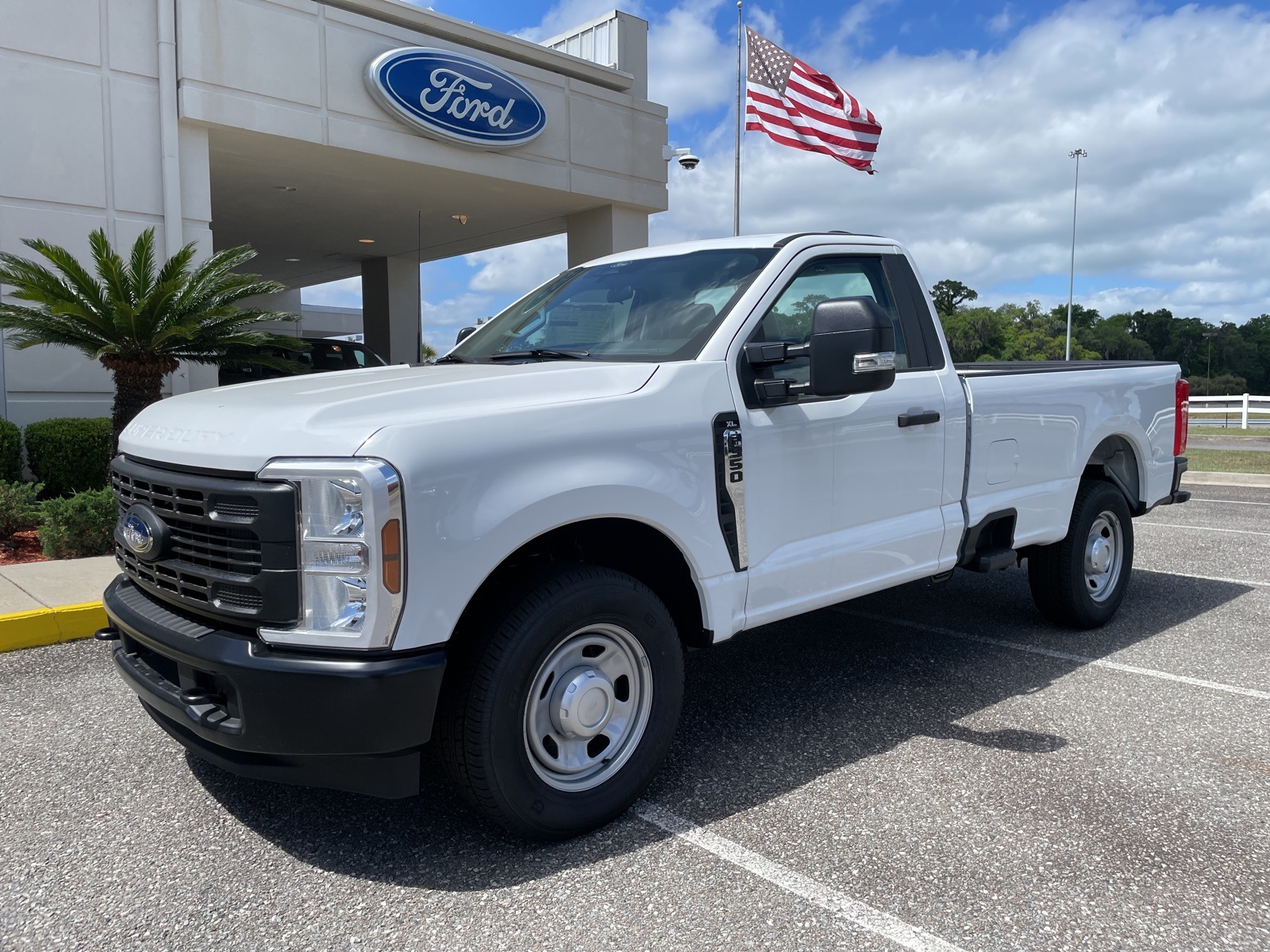 New 2024 Oxford White Ford F-350® XL image 1