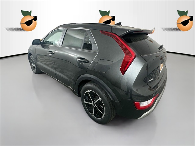 2025 Kia Niro EX photo 3