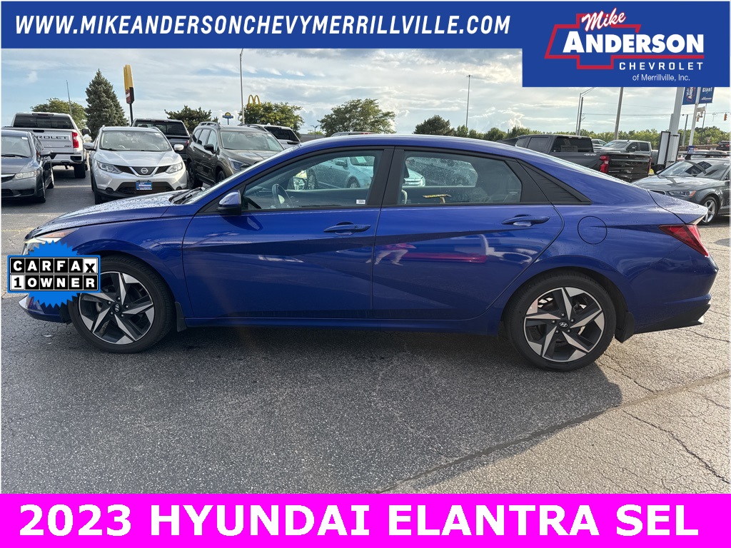 2023 Hyundai Elantra SEL photo 6