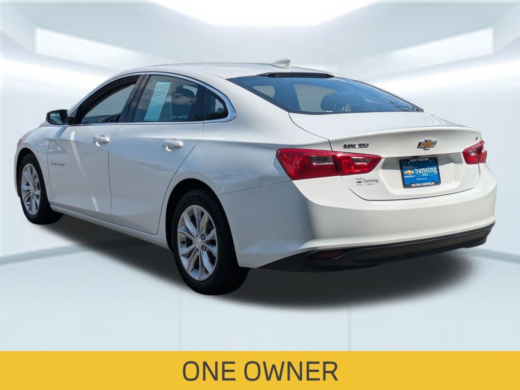 2023 Chevrolet Malibu 1LT photo 2
