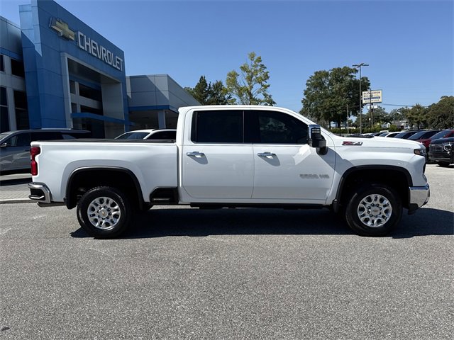 2024 Chevrolet Silverado 2500HD LTZ photo 2