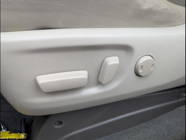 2016 Toyota Sienna XLE photo 4