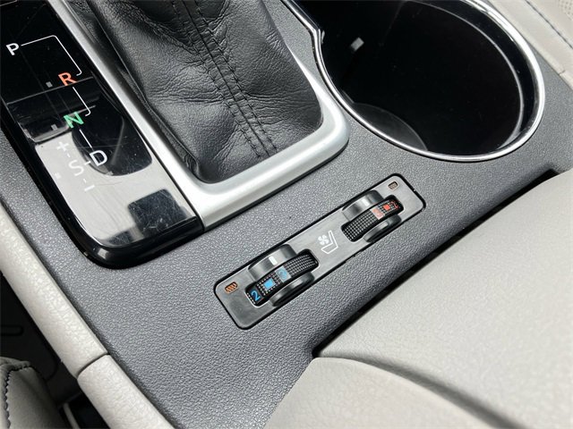 2015 Toyota Highlander Base Hybrid photo 26