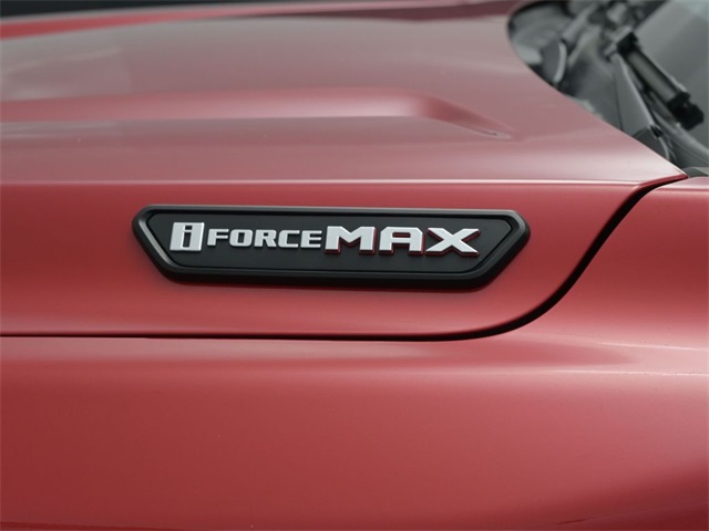 2025 Toyota Tacoma TRD photo 13