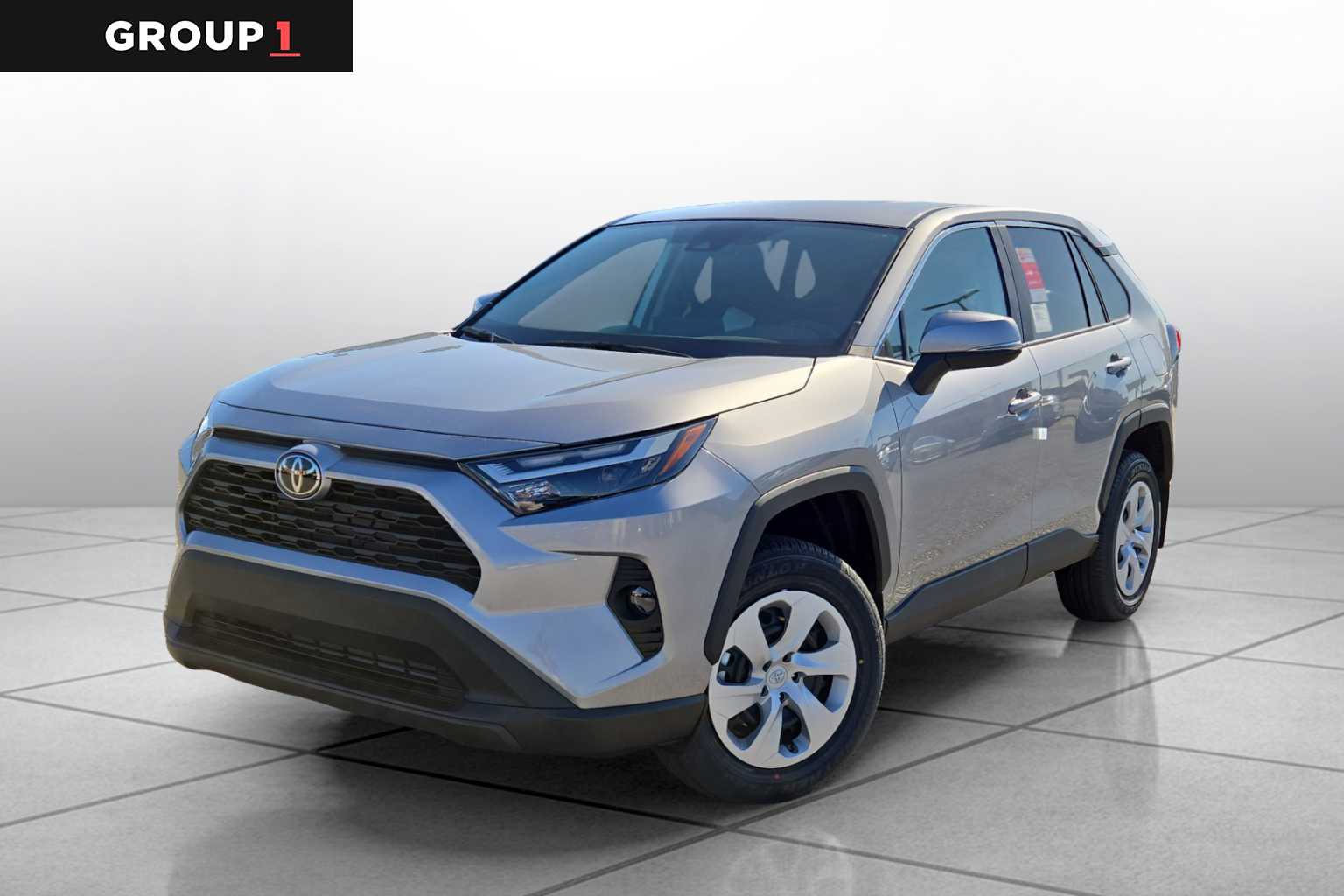 2025 Toyota RAV4 LE's photo