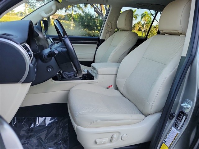 2023 Lexus GX 460 photo 11