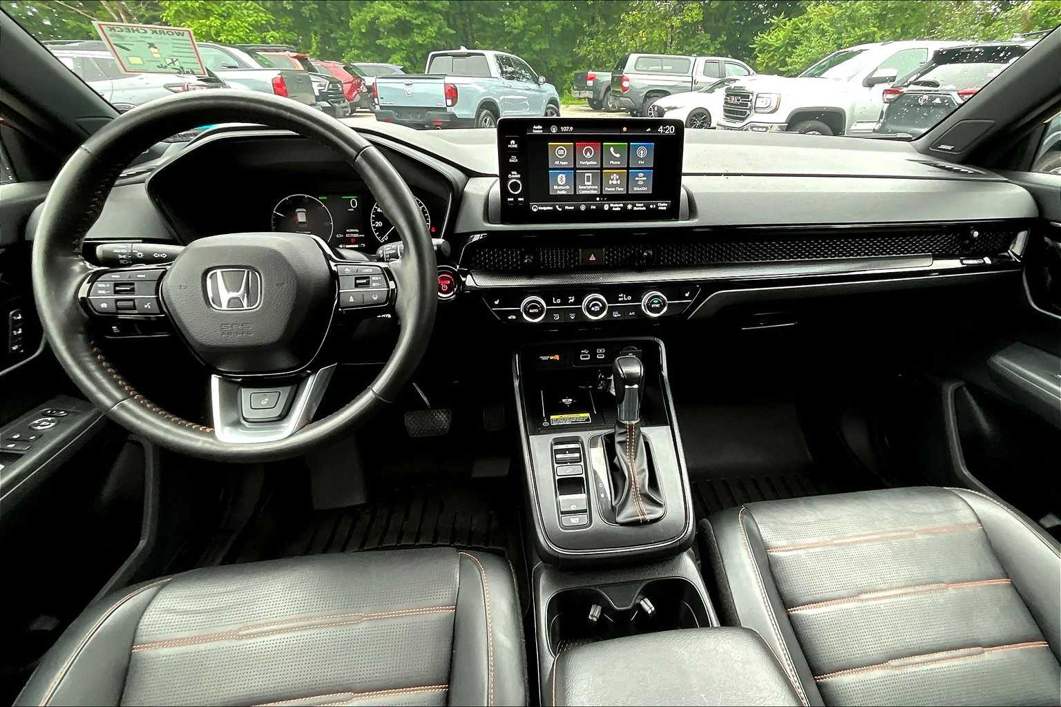 2023 Honda CR-V Hybrid Sport Touring photo 13