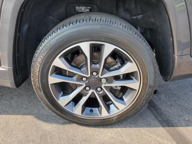 2022 Jeep Grand Cherokee Overland photo 25