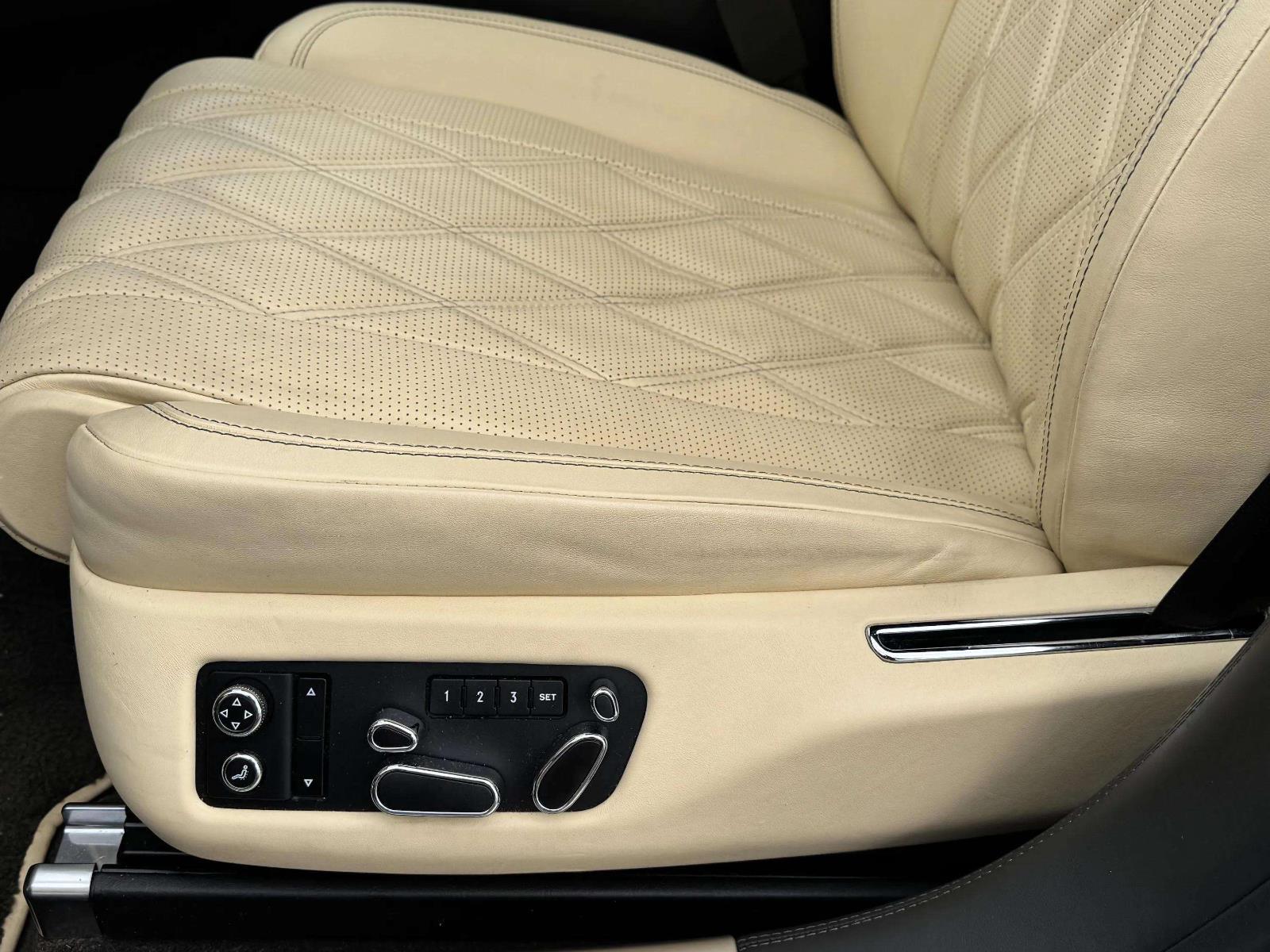 2014 Bentley Flying Spur Base photo 13
