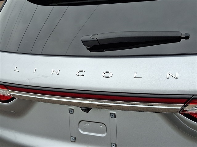 2023 Lincoln Corsair Standard photo 23