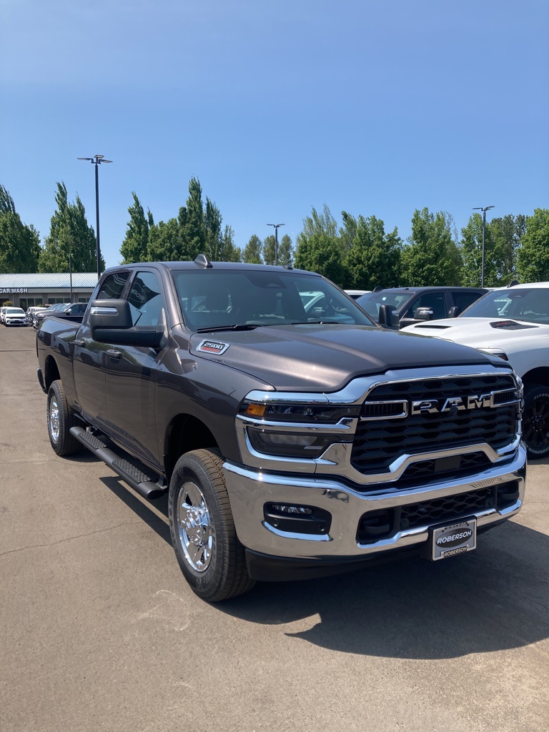 2025 Ram 2500 Tradesman photo 3